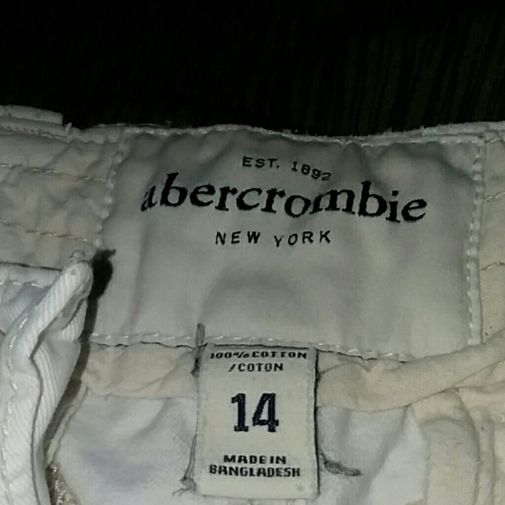 Aeropostale New York white cargo shorts